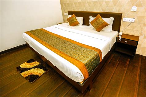 cheapest hotel near naia airport